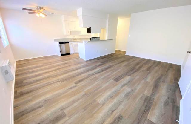 817 S. St. Andrews Pl. Gallery 3
