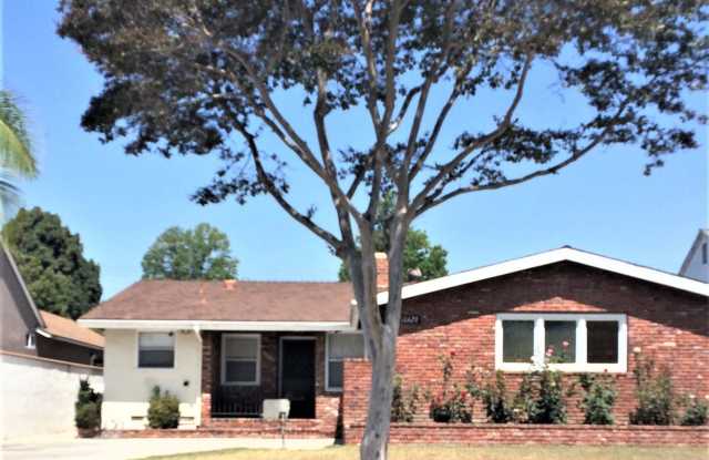 10429 Julius Ave - 10429 Julius Avenue, Downey, CA 90241