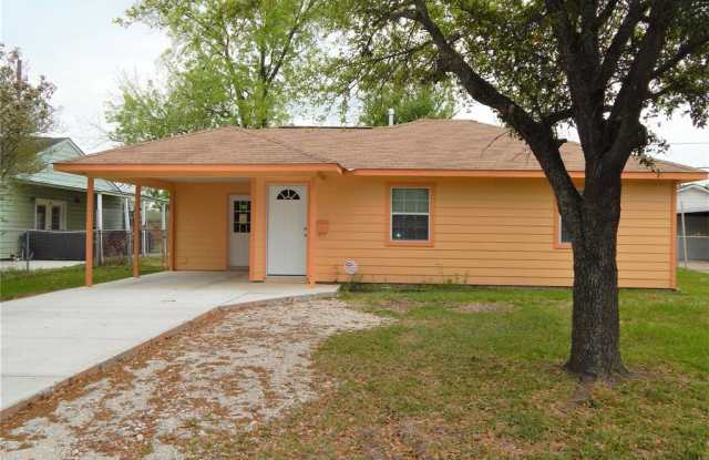 1305 Jennifer Lane - 1305 Jennifer Lane, Jacinto City, TX 77029