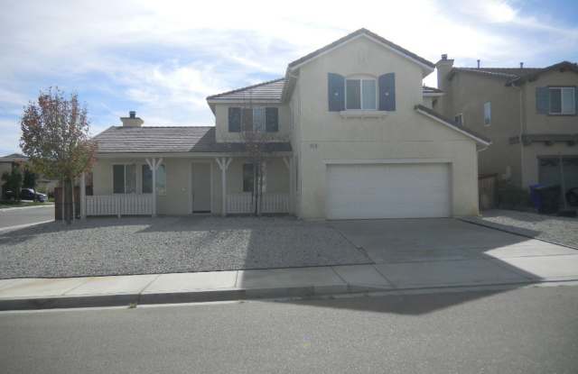 Beautiful home in central location of Victorville photos photos