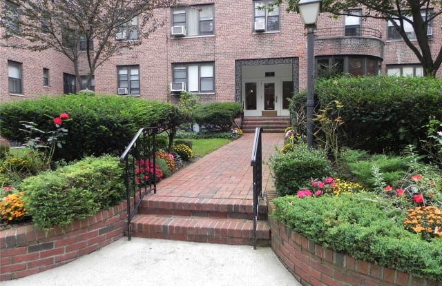 20 Clent Road - 20 Clent Road, Great Neck Plaza, NY 11021