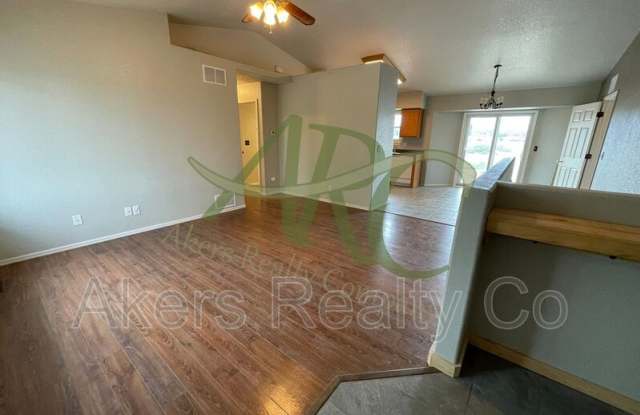 965 N Cimarron Dr Gallery 3