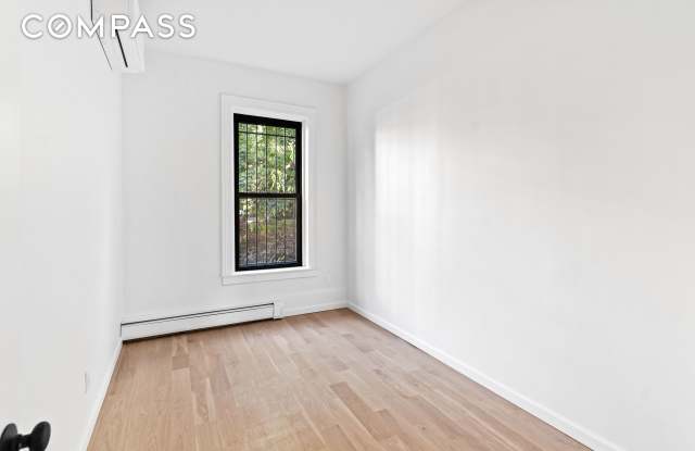 87 Saint Marks Place Gallery 4