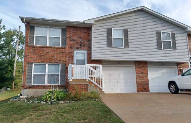 328 Oak Ridge Pkwy - 328 Oak Ridge Parkway, Arnold, MO 63010