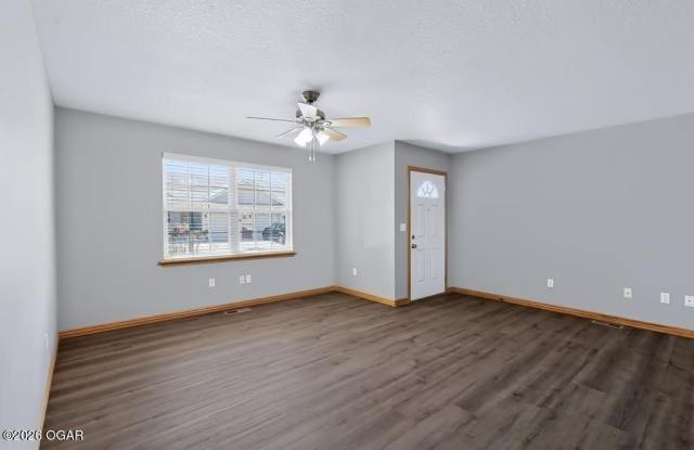 1903 Chris Lane Gallery 2
