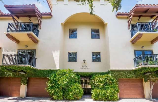 2769 Coconut Ave photos photos