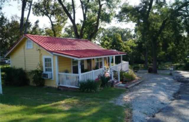 402 East College Street photos photos 402 East College Street photos photos