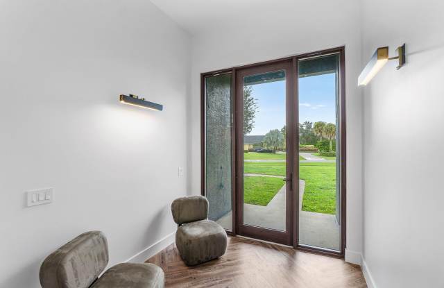 1050 Fairdale Way Gallery 2