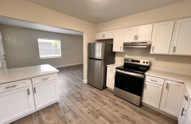 2414 Formosa Avenue photos photos