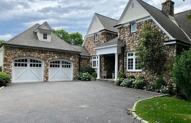 10 Edgewood Drive - 10 Edgewood Drive, Greenwich, CT 06831