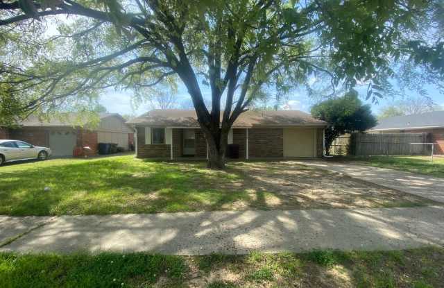 3 BEDROOM 2 BATH HOUSE WITH 1 CAR GARAGE photos photos