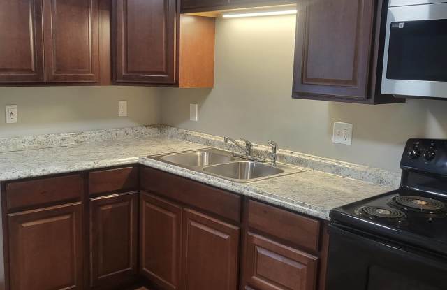 131 W Farragut Rd - 131 West Farragut Road, Oak Ridge, TN 37830