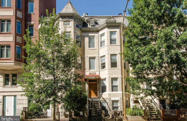 1112 25TH STREET NW - 1112 25th Street Northwest, Washington, DC 20037