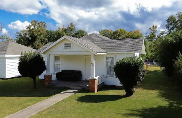 418 Harper Avenue - 418 Harper Avenue, Auburn, AL 36830