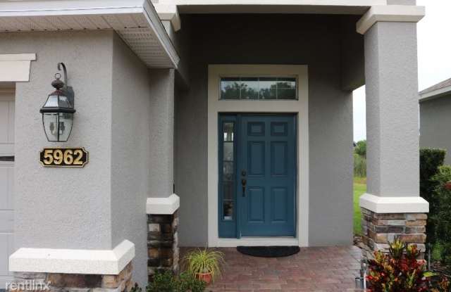 5962 Paxton Ct Gallery 3