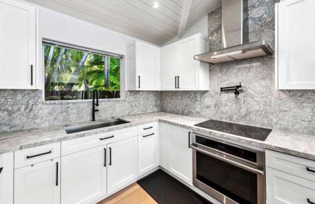5711 Michelangelo St # 5711, Coral Gables, FL 33146 photos photos