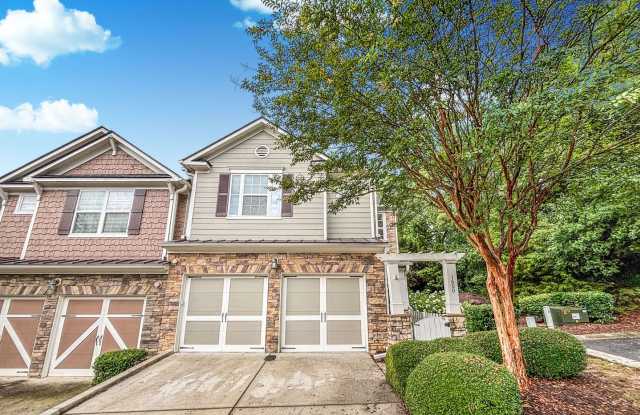 End Unit Townhome - 3BR, 2.5BA with Garage - 1600 Watercress Court Southeast, Smyrna, GA 30126