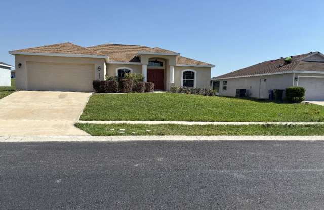 Spacious 4-Bedroom 2 bathroom Home in Winter Haven **NEW PICTURES COMING SOON!!! photos photos
