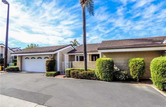 42 Lone Pine Gallery 2