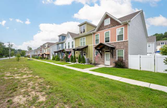 1842 Young Rd Se - 1842 Young Road Southeast, Cleveland, TN 37323