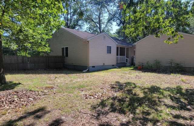 2401 N LAKESHORE DRIVE photos photos