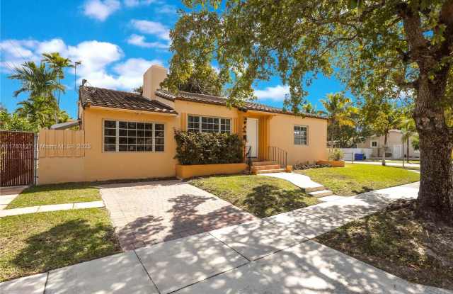 1937 Sw 19th Ave photos photos