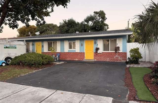 5620 NE 2nd Ter photos photos