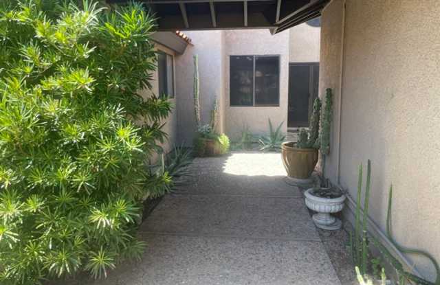 Beautiful home in gated community Gallery 3