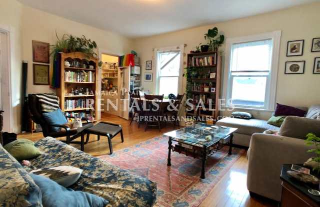 12 Agassiz Park photos photos