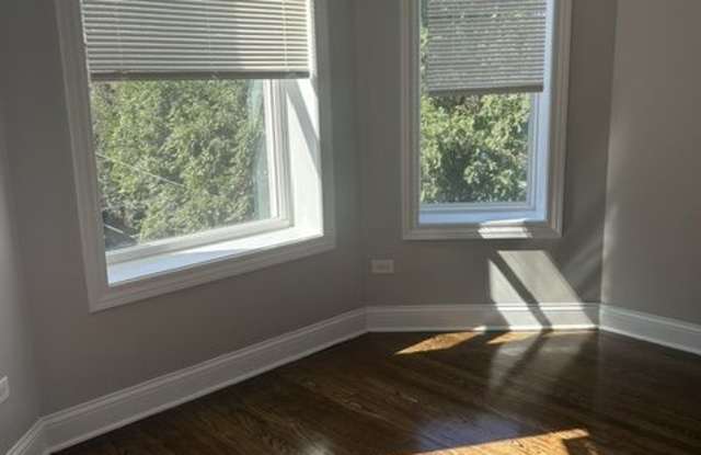 439 W Marquette Rd #3 Gallery 2