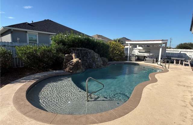 15815 Vincent Drive Gallery 3