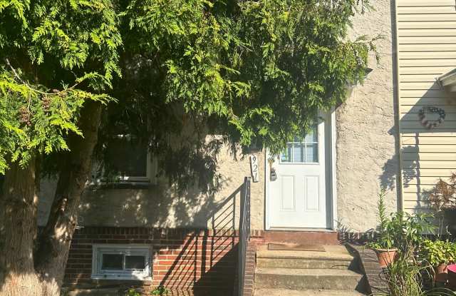 921 East 15th Street photos photos