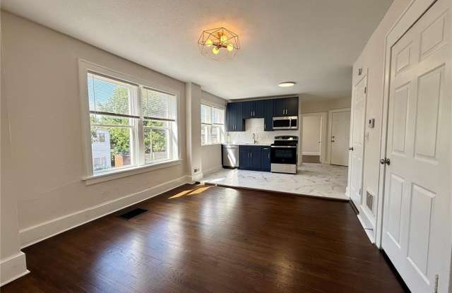 5345 Quincy Street photos photos