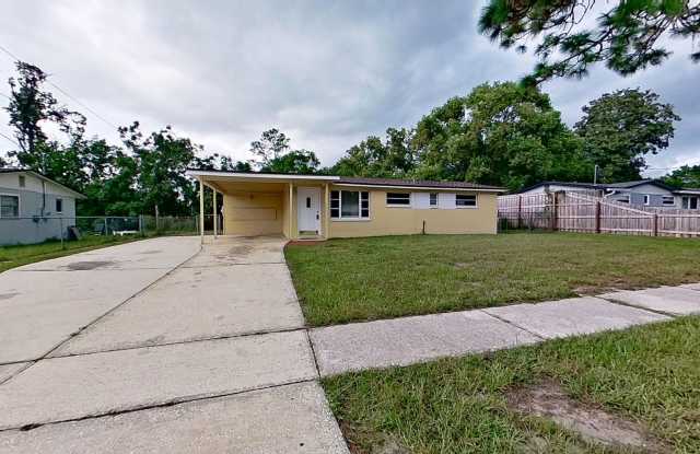4 Bedroom 1.5 Bathroom in Orange Park! photos photos