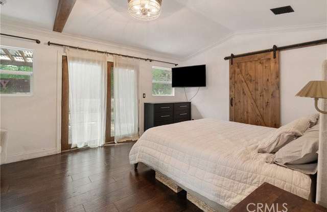 3791 Multiview Drive photos photos