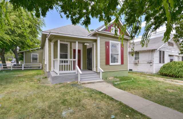 Nice Historic Home Near  Downtown Gallery 4