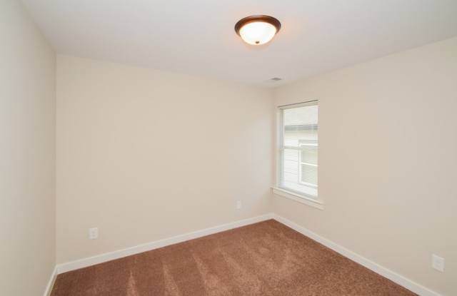 910 Maple Trace Gallery 3