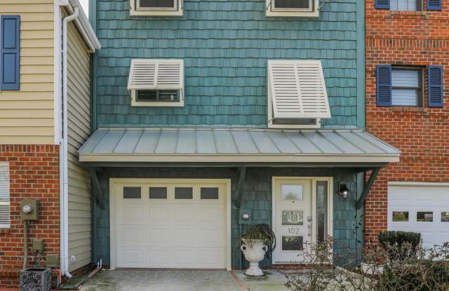 102 E Bay Drive Gallery 4
