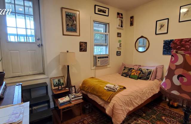 295 Graham Avenue Gallery 4