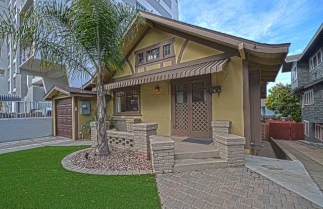 Beautifully Renovated Craftsman with Private Yard & Guest Suite in Prime Bankers Hill photos photos