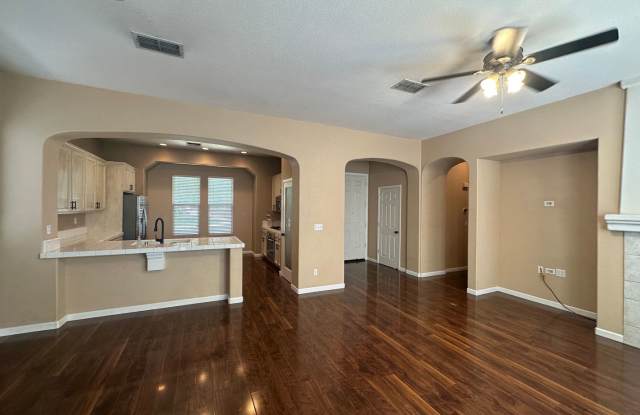 Beautifully upgraded 3 bedroom Home photos photos