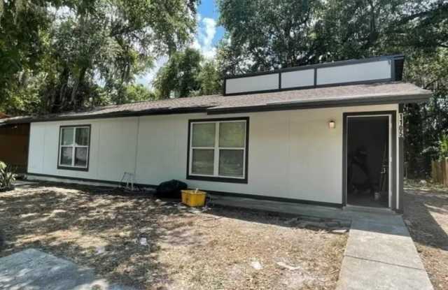 1105 Old South Dr photos photos