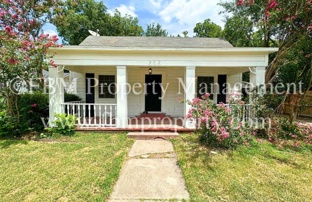 606 N Preston - 606 North Preston Street, Ennis, TX 75119