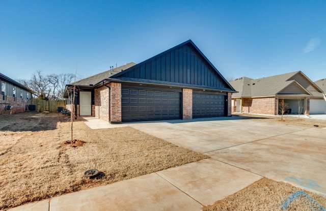 3 Bedroom 2 Bathroom Brand New Duplex in Piedmont Schools photos photos