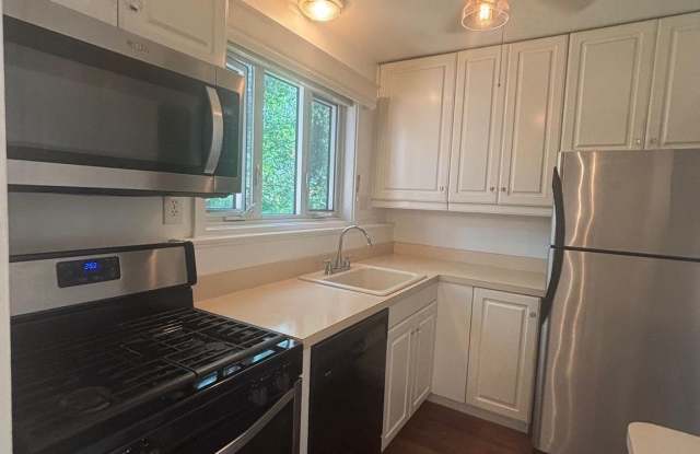 10401 MONTROSE Avenue unit: 301 photos photos