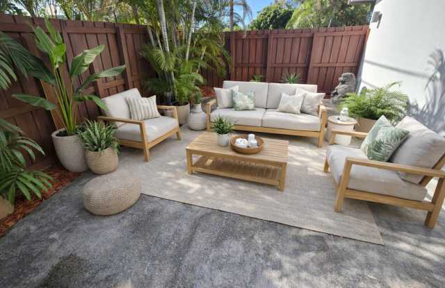 2308 Northwest 3rd Avenue photos photos