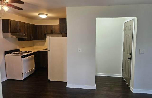1700 Light Road Unit 103 Oswego, IL 60543 Gallery 3