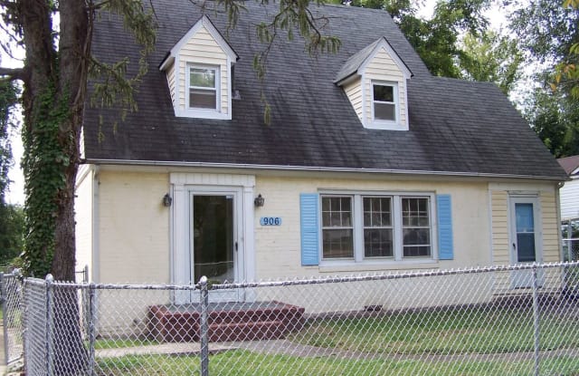 906 GRAY AVE. - 906 North Gray Avenue, Winston-Salem, NC 27101