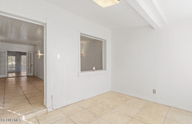 3410 N Stanton Street Gallery 4