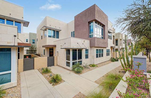 9001 E SAN VICTOR Drive Gallery 2